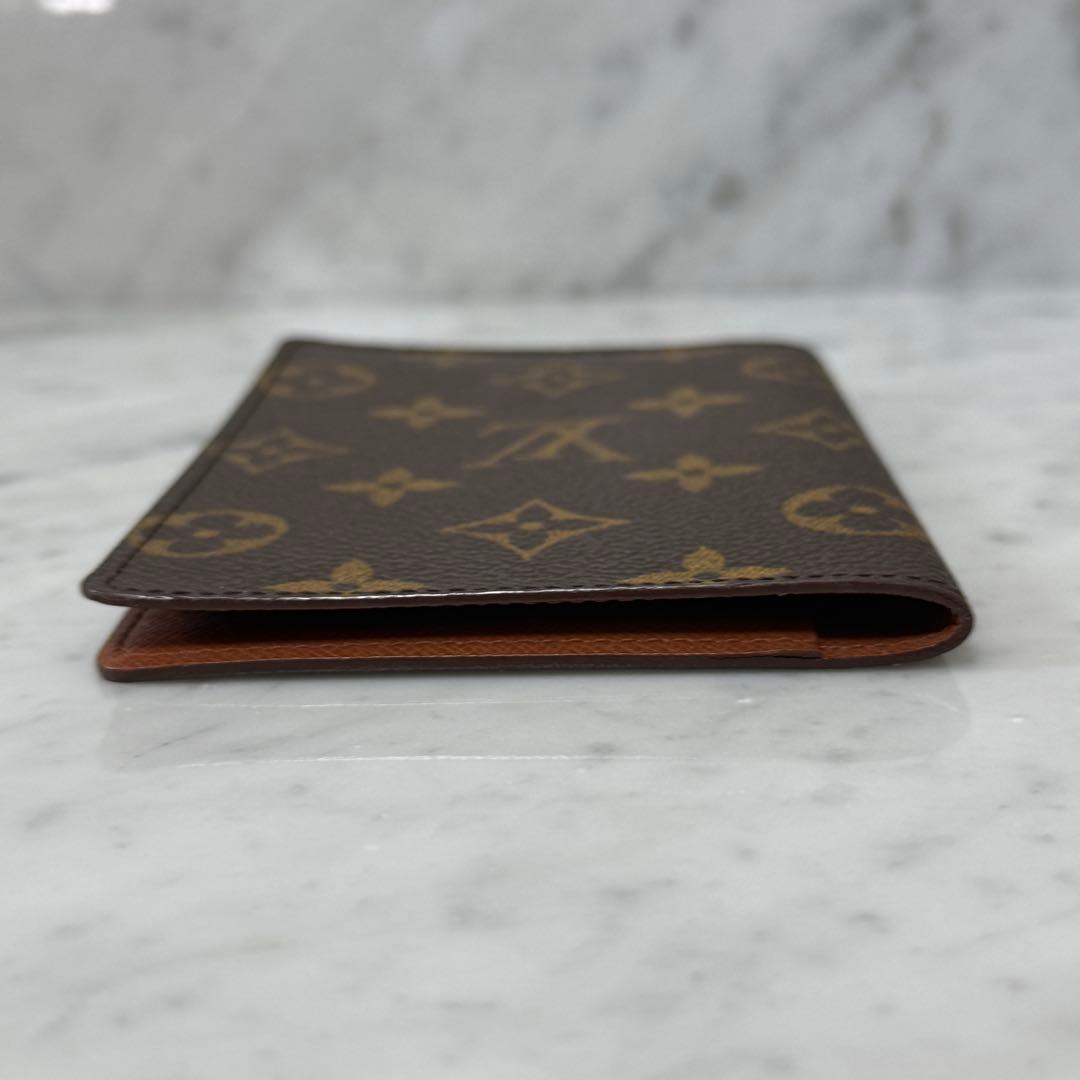 LOUIS VUITTON ルイヴィトン パスポートカバー モノグラム