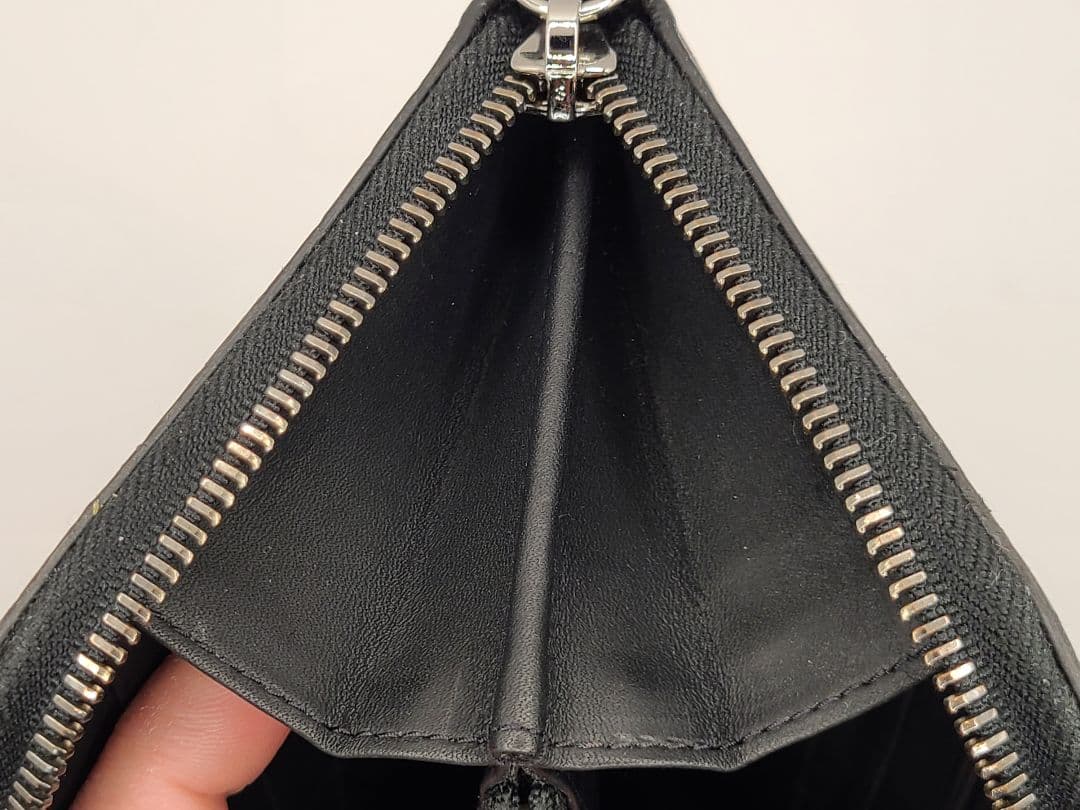 GIORGIO ARMANI　ジョルジオ・アルマーニ　長財布