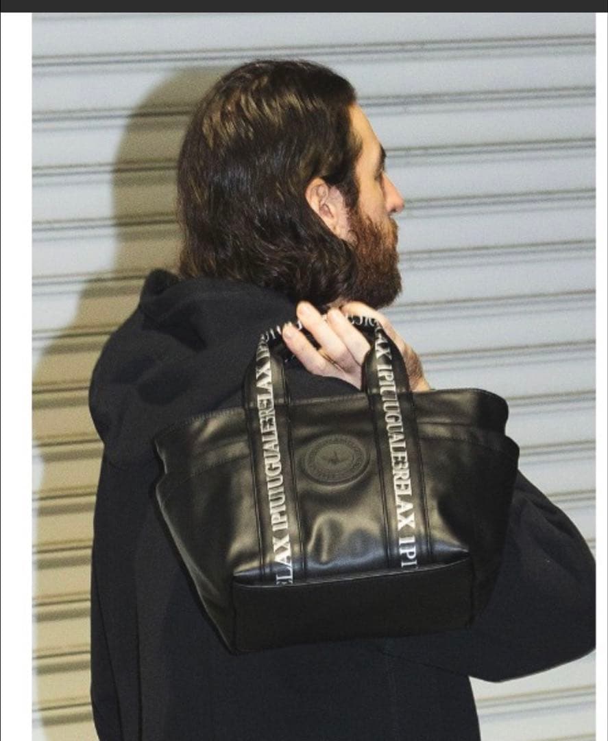 期間限定特別価格　国内正規　1PIU1UGUALE3 RELAX レザートート