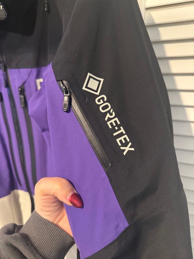 本日最終日発送‼︎✳︎AKスノーボードウェア✳︎上下セット