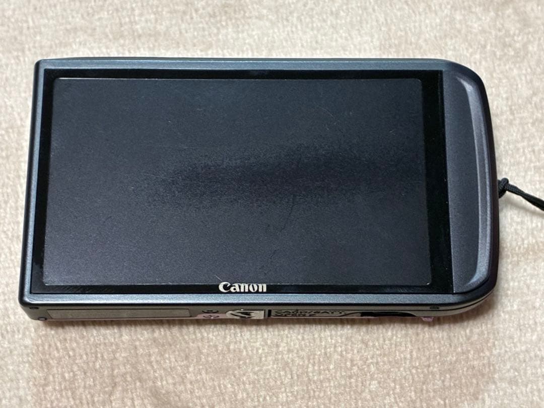 Canon IXY 10S キャノン　コンパクトデジタルカメラ