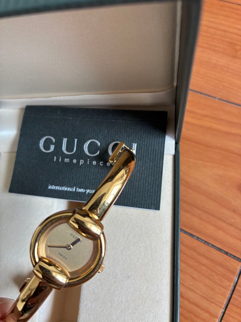GUCCI グッチ 1400L レディース 腕時計 ゴールド文字盤 稼働品