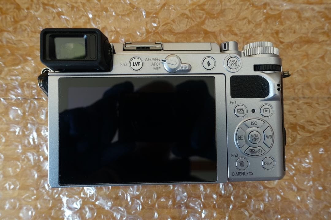 Panasonic LUMIX DC-GX7MK3シルバー【ショット数172】