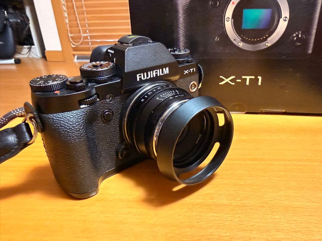 10/5まで　シャッター回数459枚　富士フイルム　X-T1 レンズ4個付き