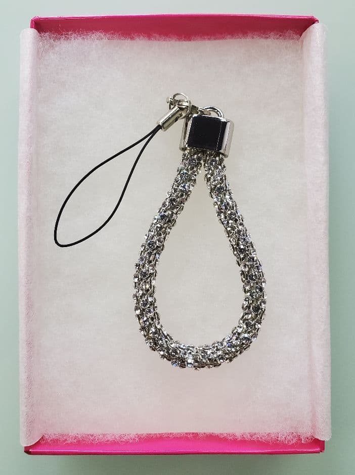 nezca/9mm セレブ愛用 スワロフスキーストラップ　クリスタル