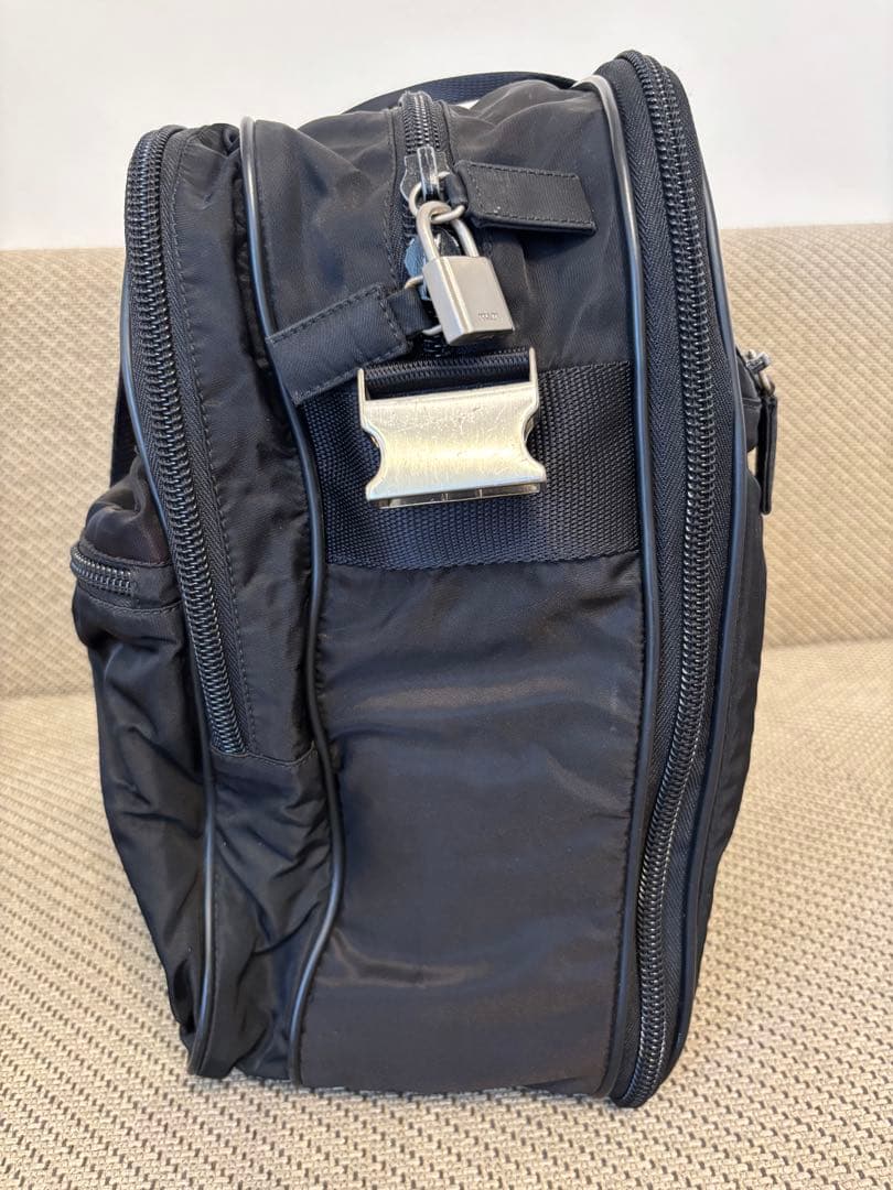 PRADA ブラック ボストンバッグ　ビジネスバッグ