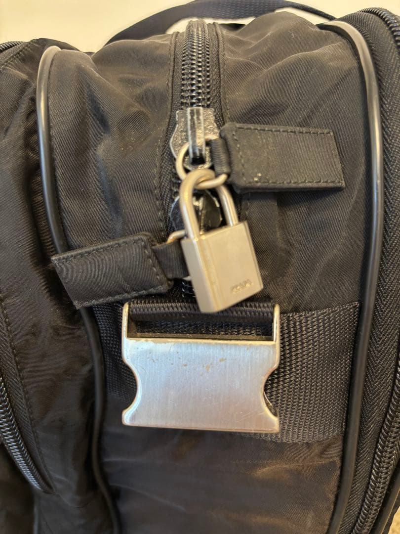 PRADA ブラック ボストンバッグ　ビジネスバッグ