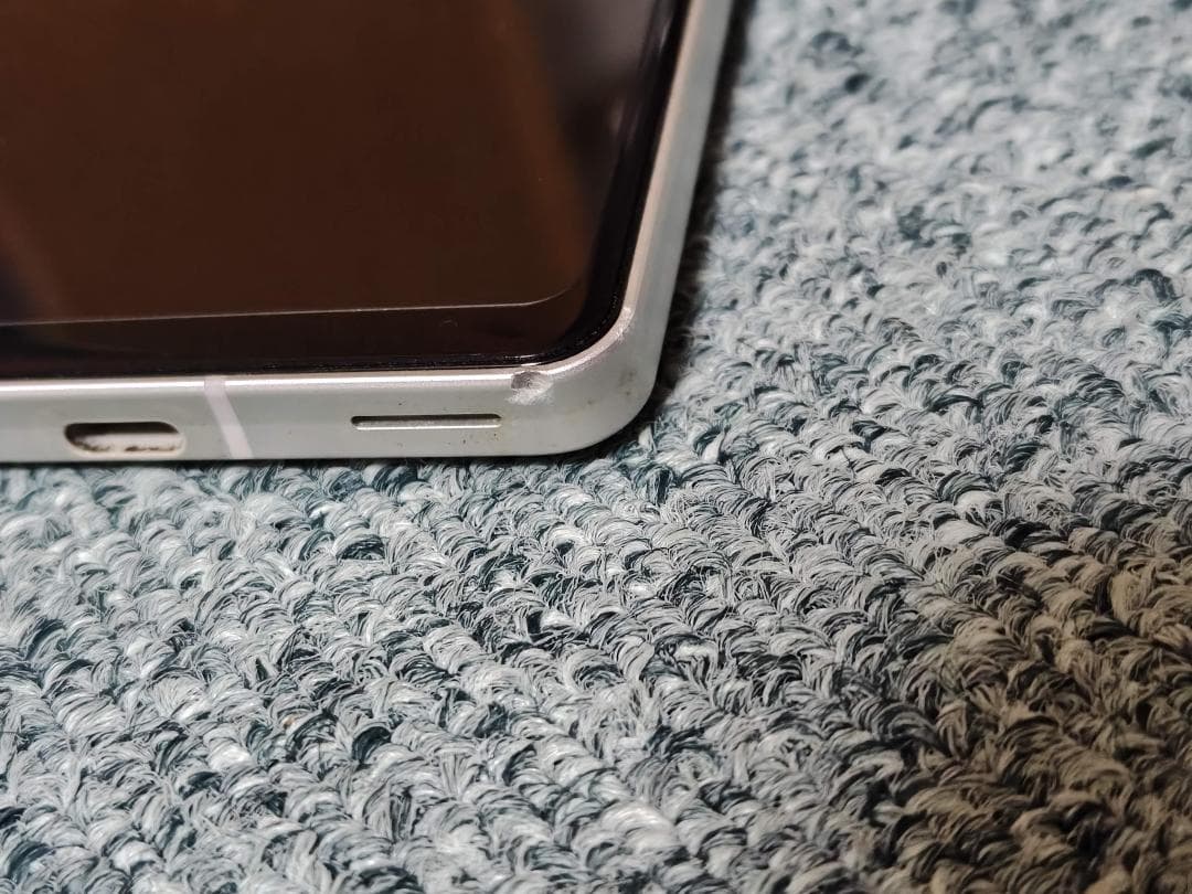 AQUOS sense6 スマートフォン 本体+ケース付き