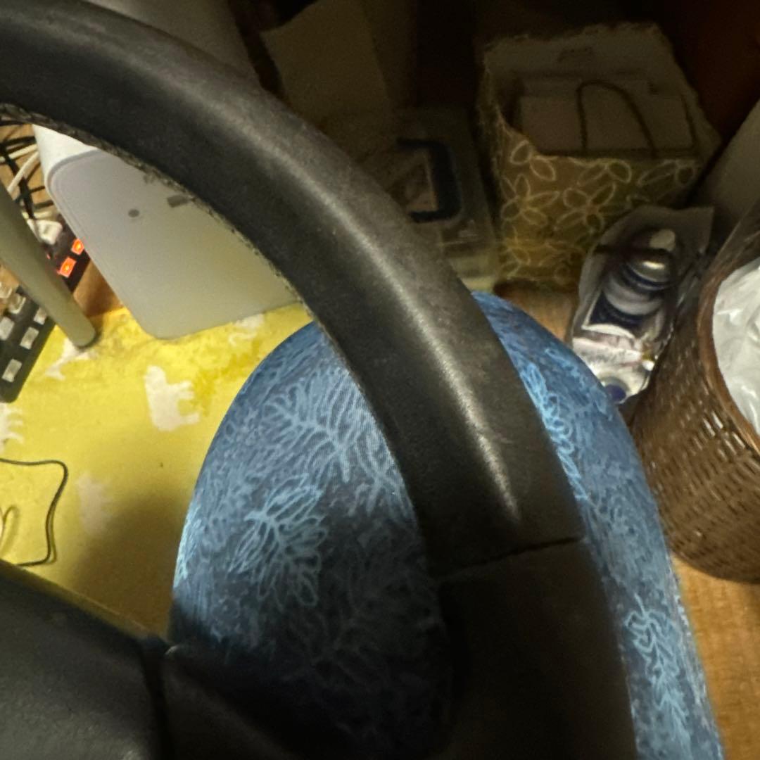 italvolanti ステアリング　4スポーク メイドインイタリー　　送料無料