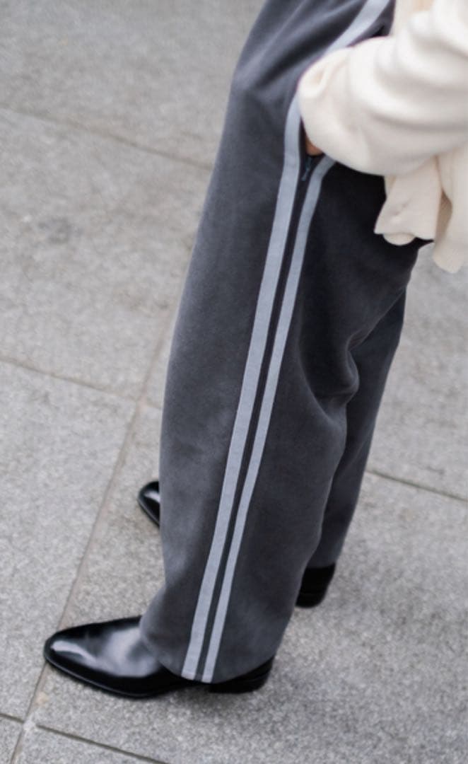 EDIFICE LA BOUCLE ラブークル ウルトラスエードトラックパンツ