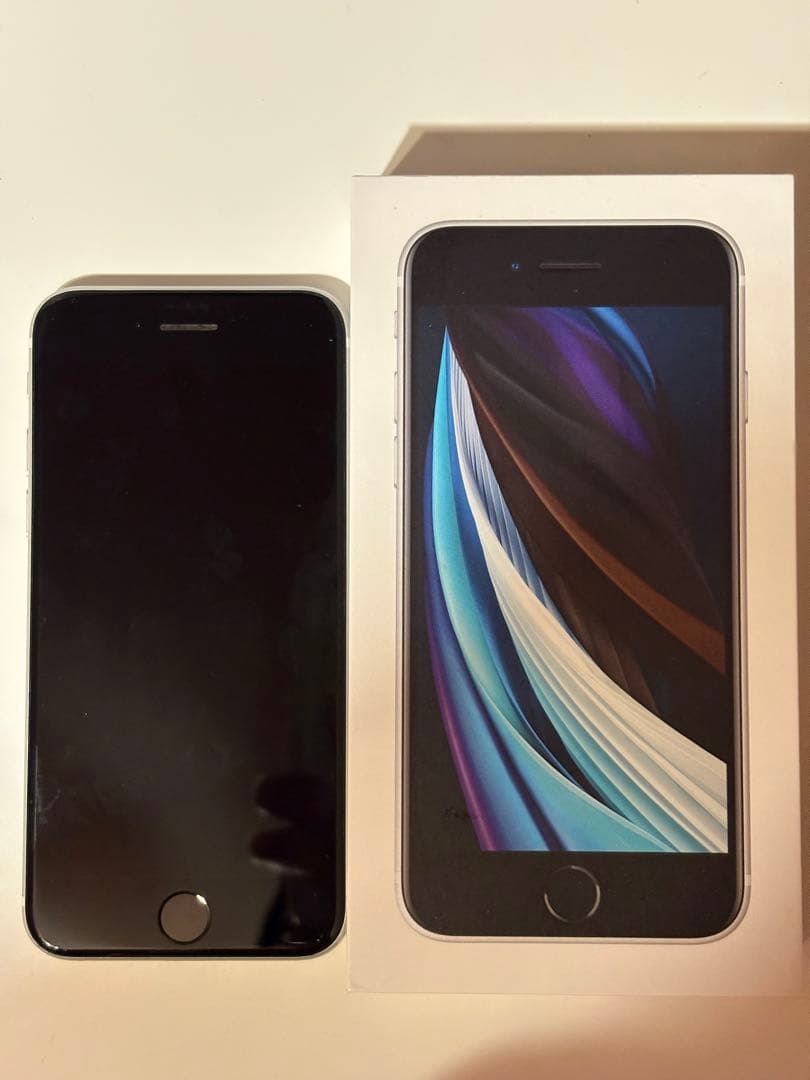 iPhone SE (第2世代) ホワイト64GB