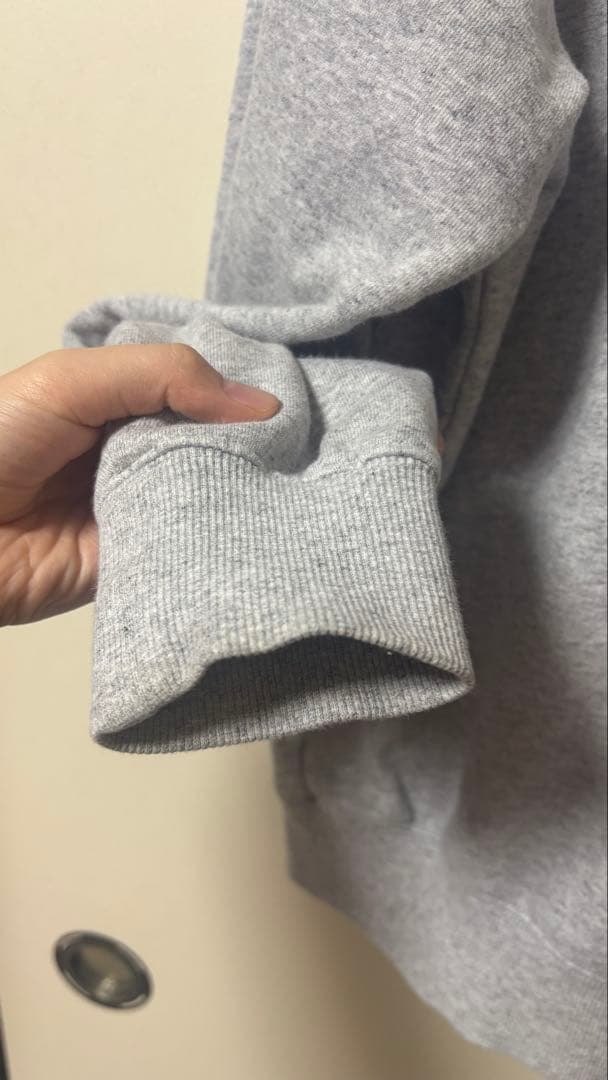 ネバザ　スウェット　thisisneverthat