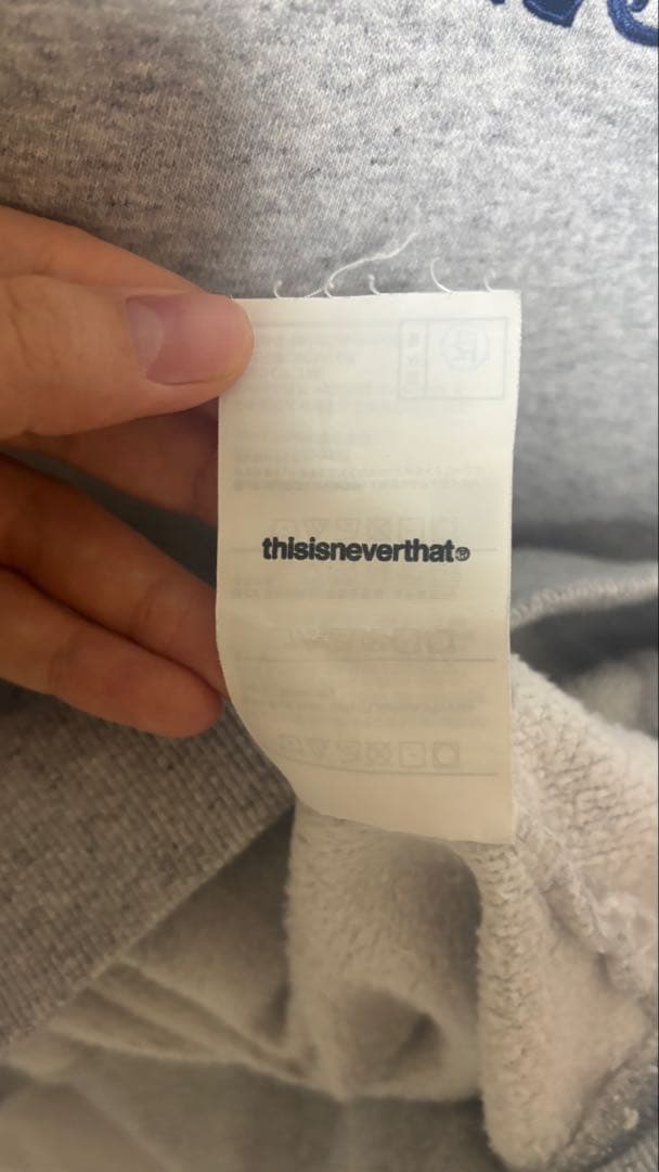 ネバザ　スウェット　thisisneverthat
