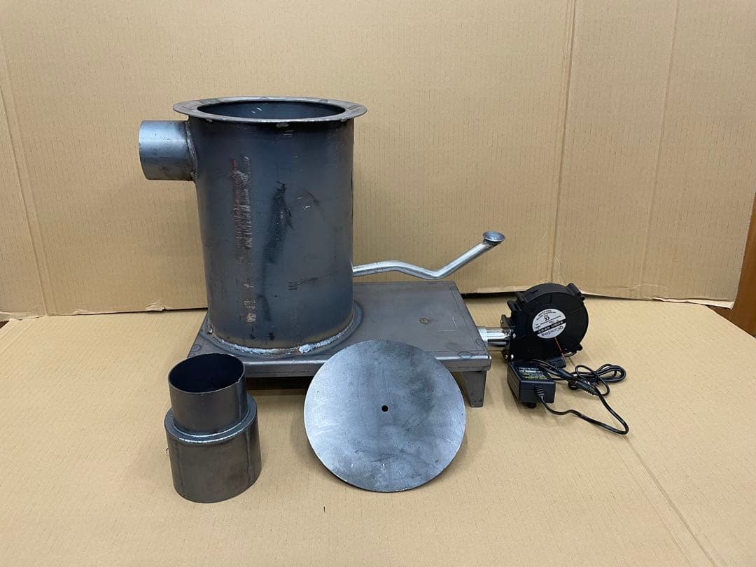 廃油ストーブ 煙突アダプタ付き80mm、100mm煙突使えます。オイルタンク