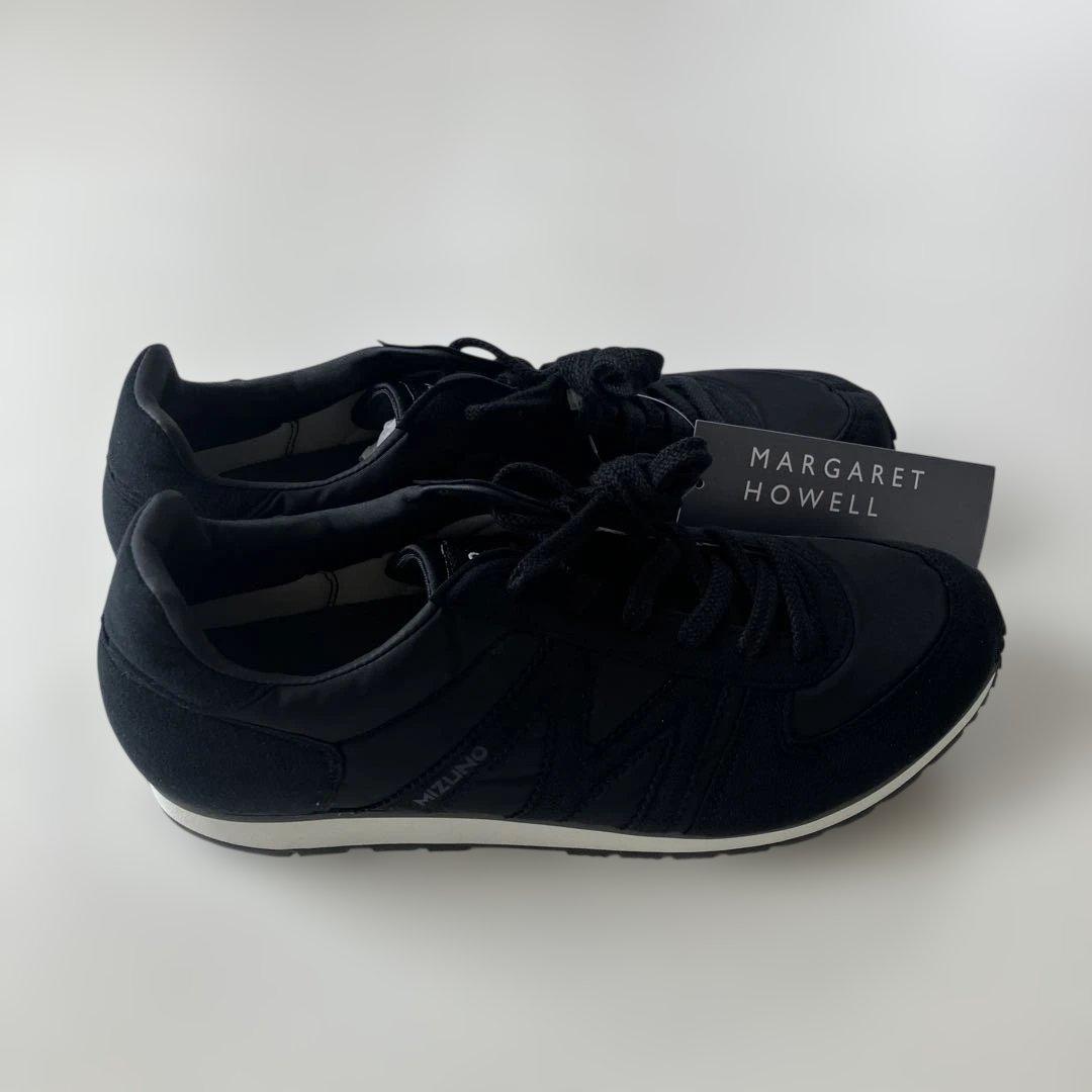 新品未使用マーガレットハウエル×MIZUNO MR1 ¥28,600