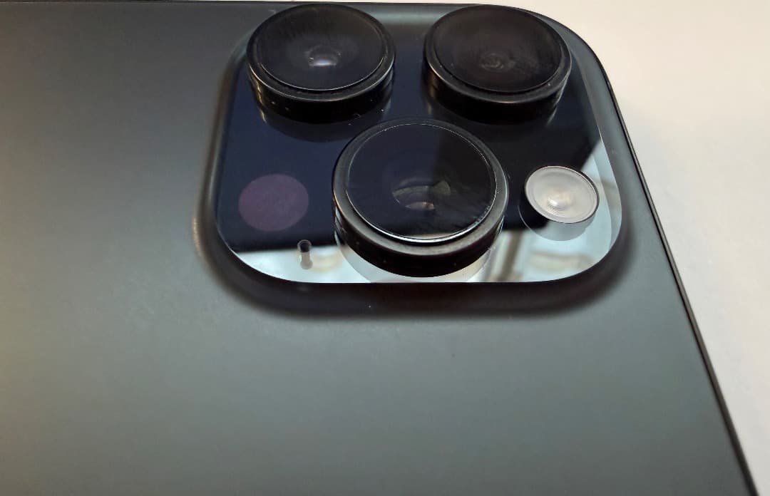 【美品】iPhone 16 Pro Max 256GB SIMフリー