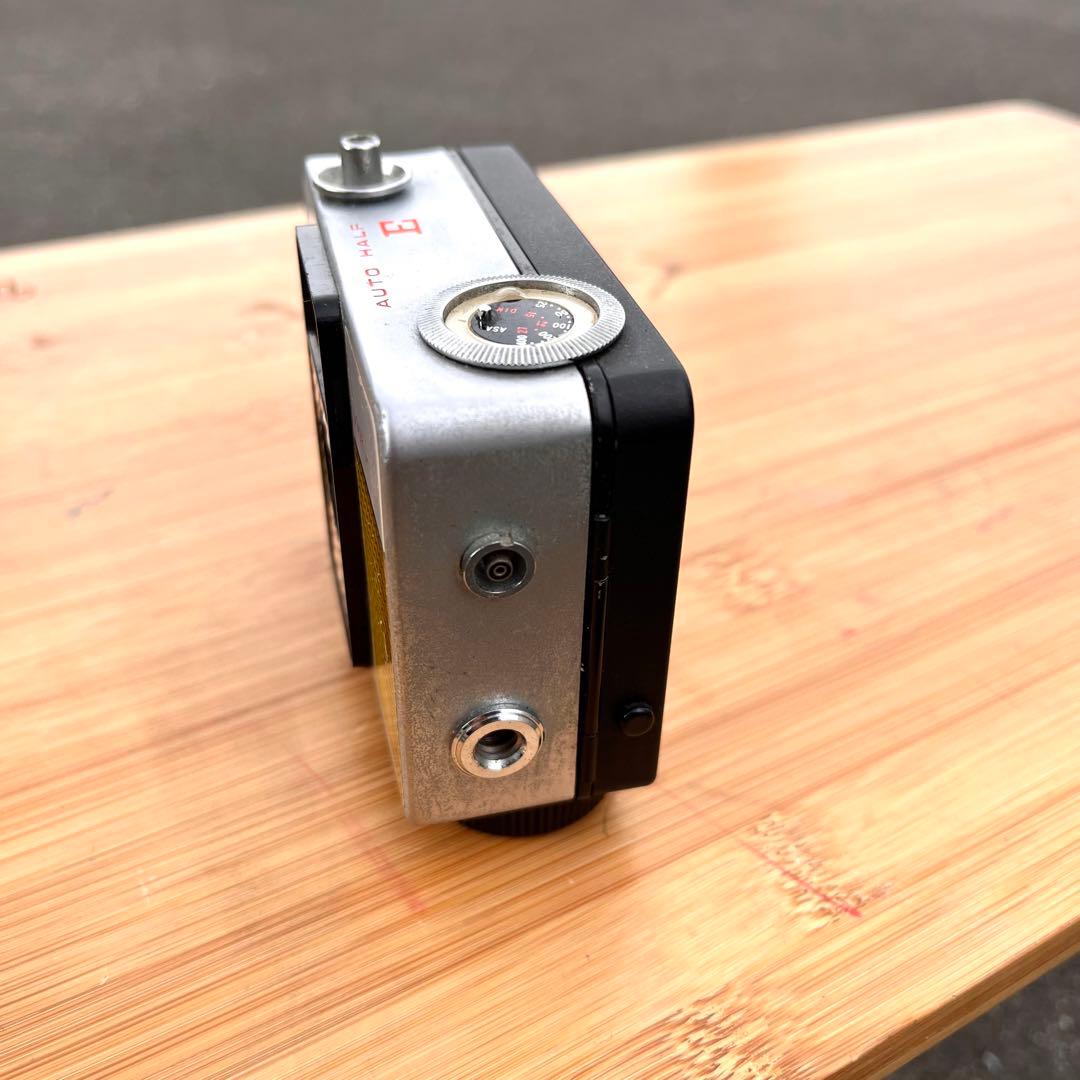 Ricoh Auto Half コンパクトフィルムカメラ　イエロー