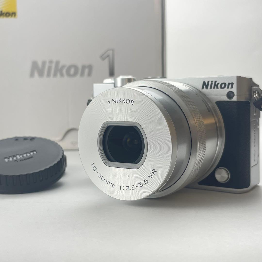【動作・返品保証】Nikon1 J5 ミラーレスカメラ10-30mm標準ズーム