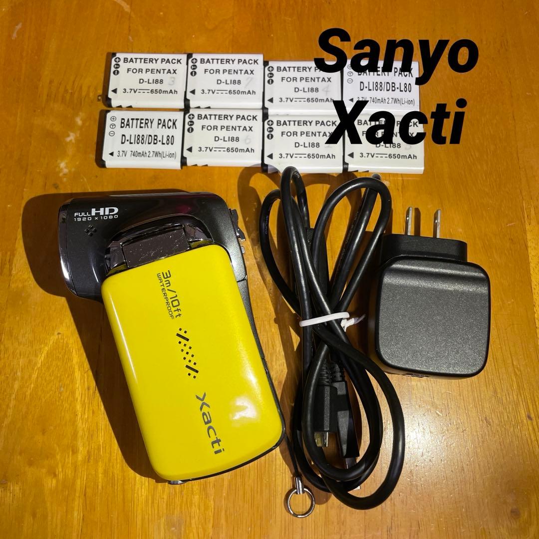SANYO　Xacti　DMX-CA100 デジタル　ムービーカメラ