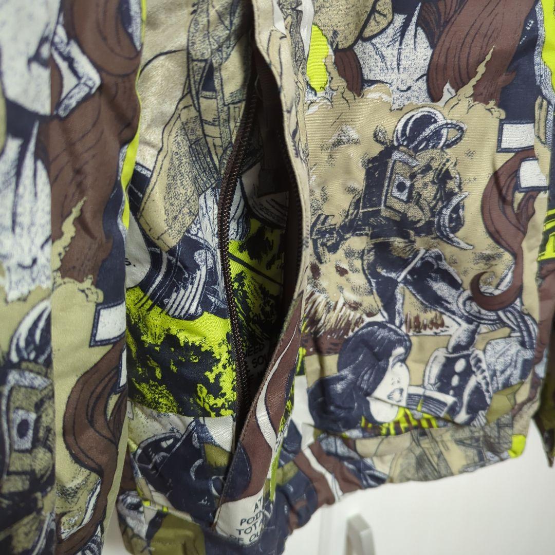 ファイナルセール　BURTON コミック柄 スノーボードジャケット・パンツセット