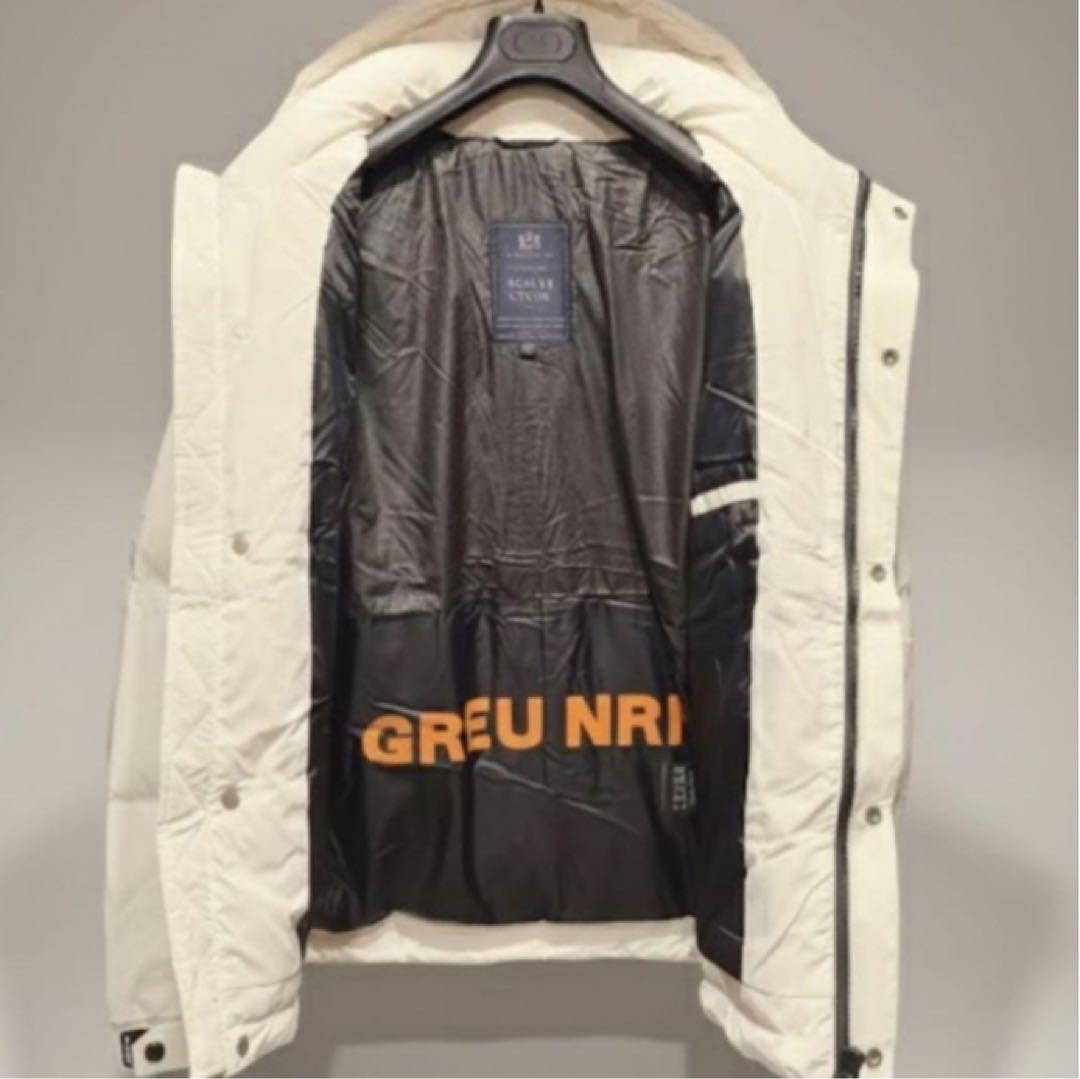 プレミアムダウン・ローマ発ROBERT CAVANIダウンジャケット XL 白