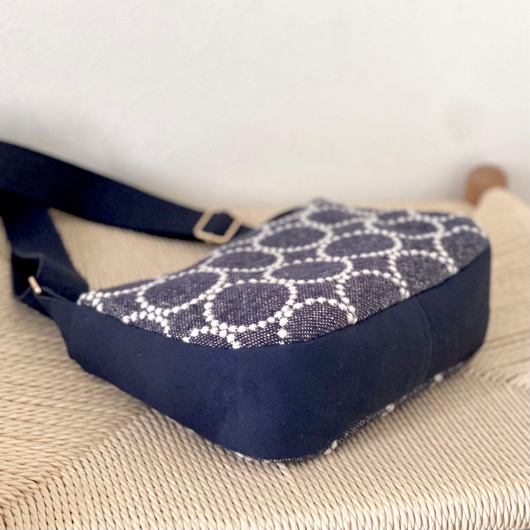 ⚮̈ミナペルホネン　tambourine navy ショルダーバッグ