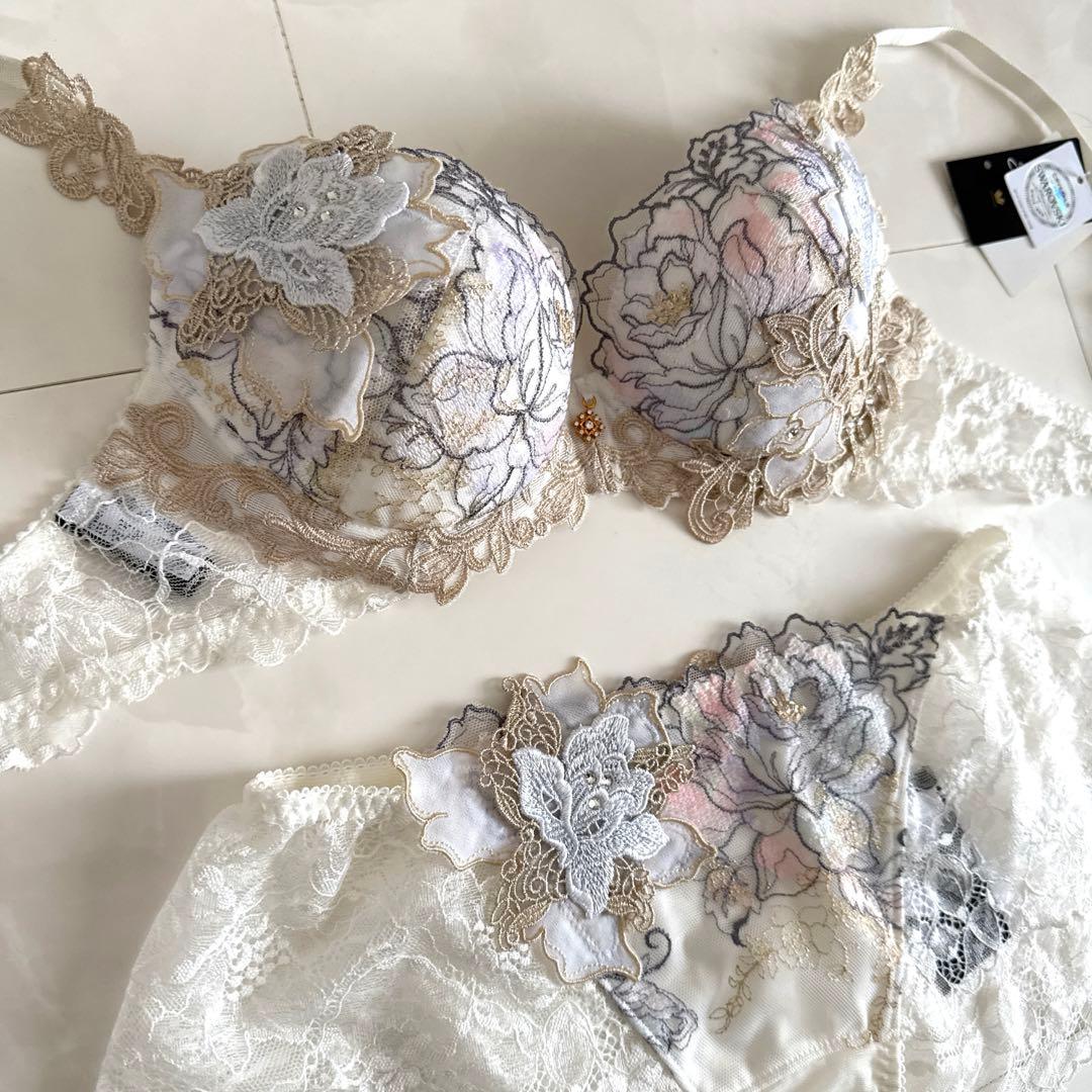 希少✨☆ワコール サルート C75・L☆39G