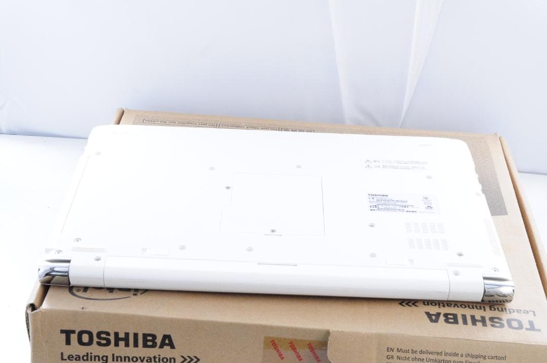 東芝dynabook ノートパソコンCorei7 倉庫保管動作未確認A00227