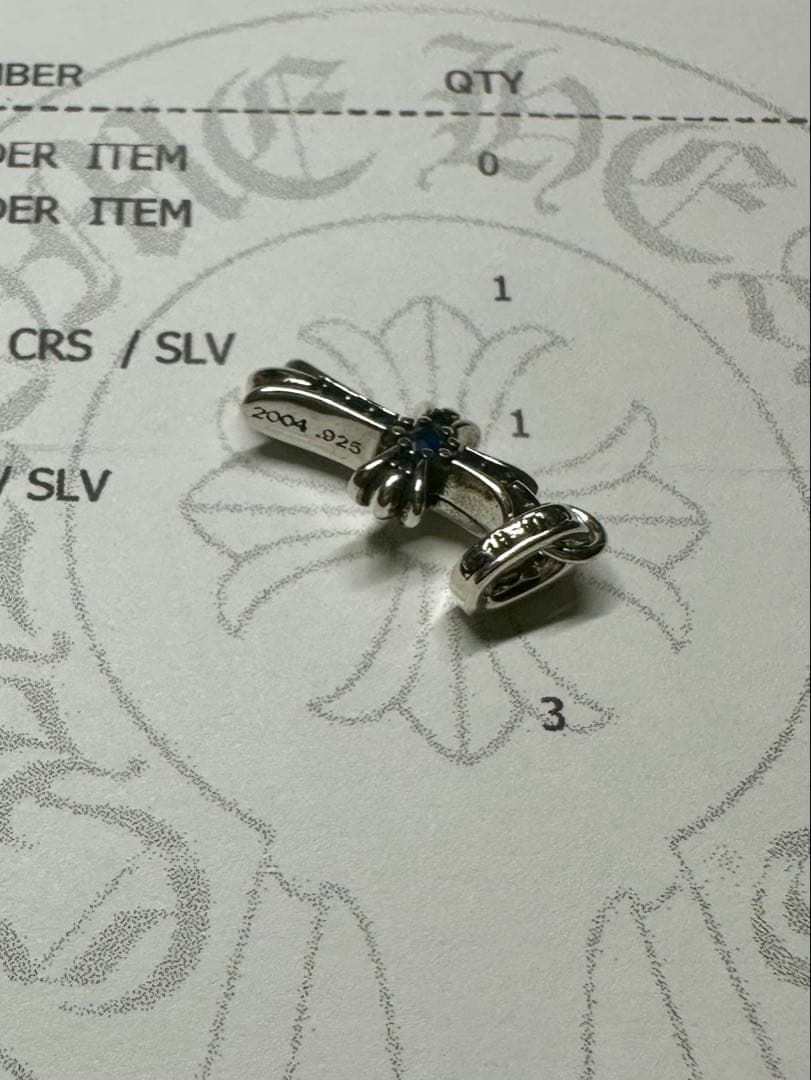 クロムハーツ　クロス　ベビーファット　チャーム　天然パヴェ　サファイアシルバー