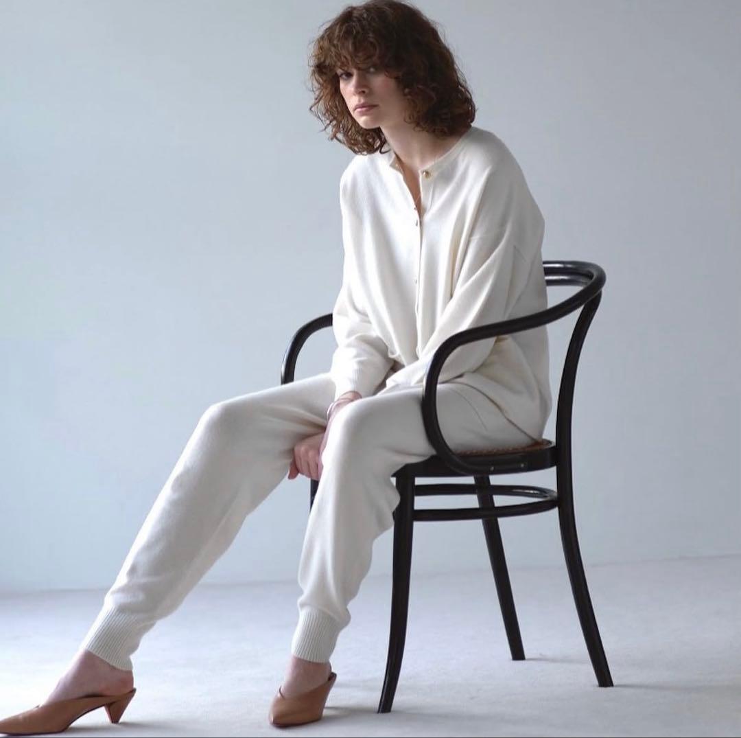 エブール ebure★メタルパーツカシミアクールネックニットカーディガン