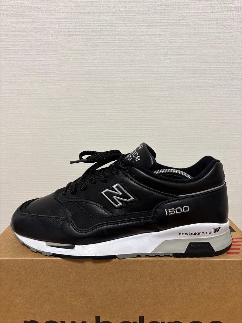 靴 New Balance M1500BK