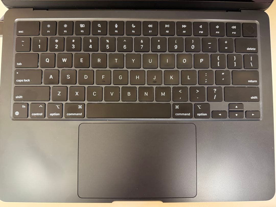 MacBook Air M3 13インチ ミッドナイト(16GB/512GB)