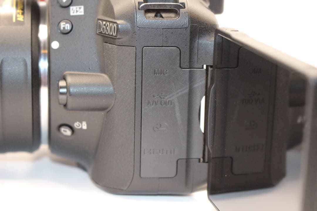 ★高速AF★Wi-Fi搭載★ Nikon D5300 自撮り 画面回転　ニコン