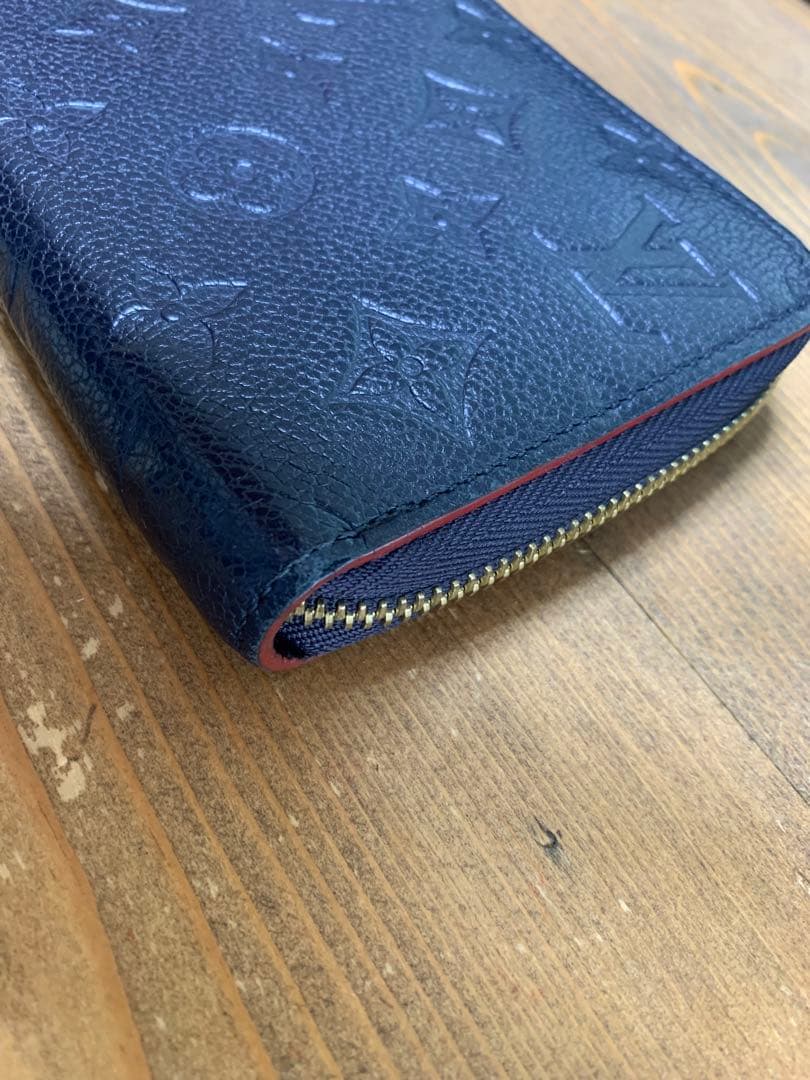 ルイヴィトン 長財布　アンプラント ジッピーウォレット