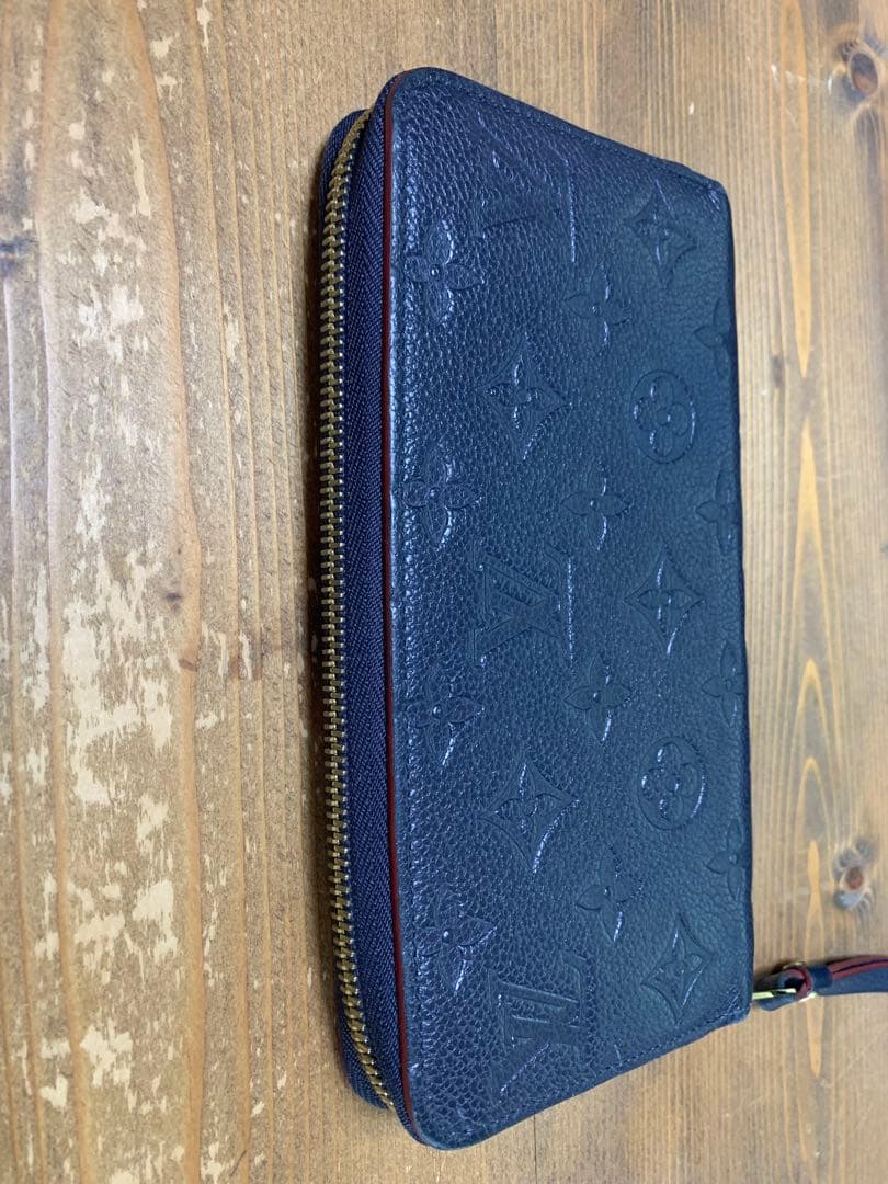 ルイヴィトン 長財布　アンプラント ジッピーウォレット