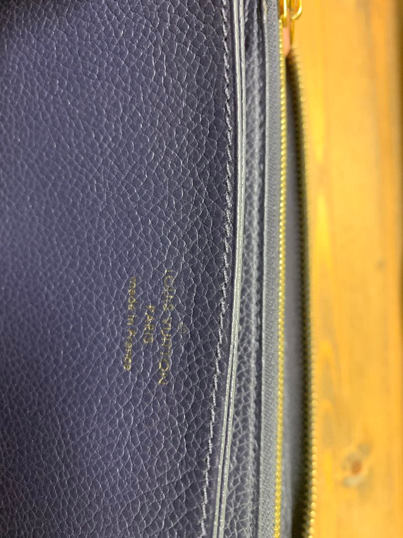 ルイヴィトン 長財布　アンプラント ジッピーウォレット