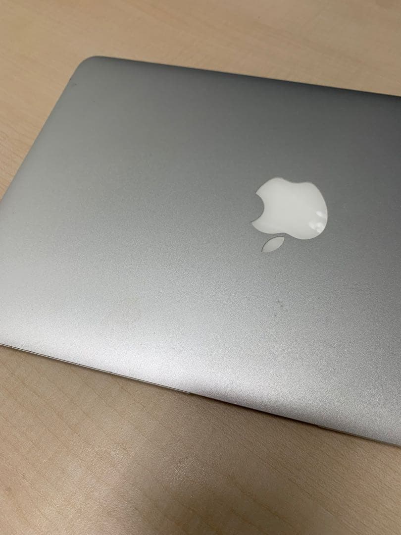 MacBookAir 11-inch 2015(非純正バッテリー付属、送料無料)