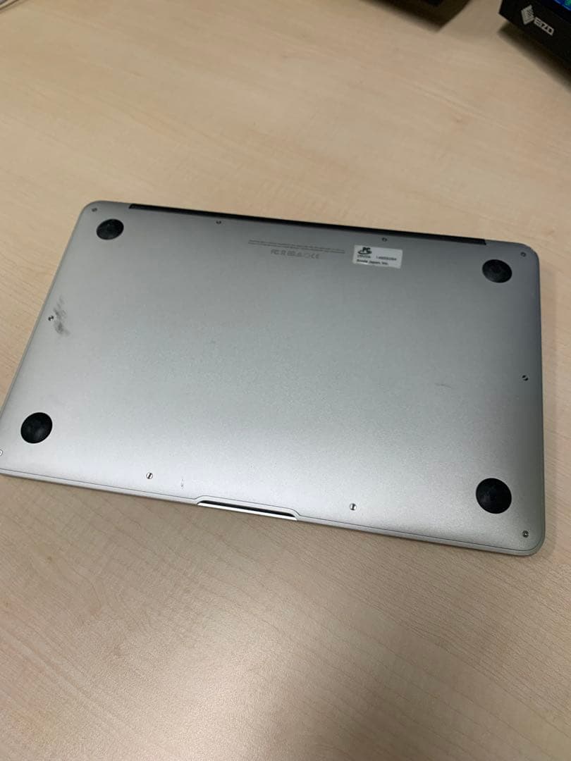 MacBookAir 11-inch 2015(非純正バッテリー付属、送料無料)