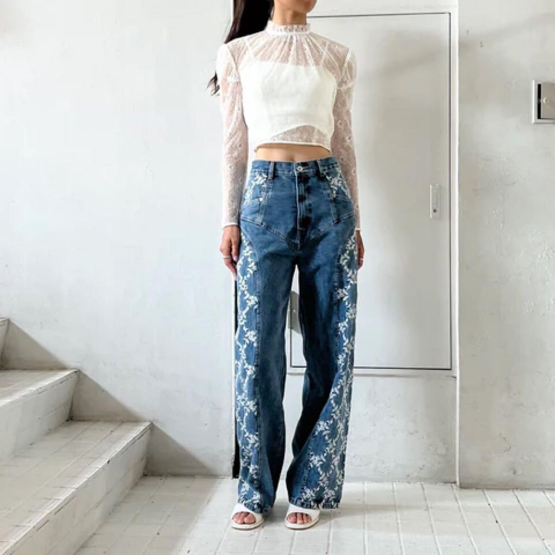 パンツ fetico FLOWER EMBROIDERED WIDE JEANS