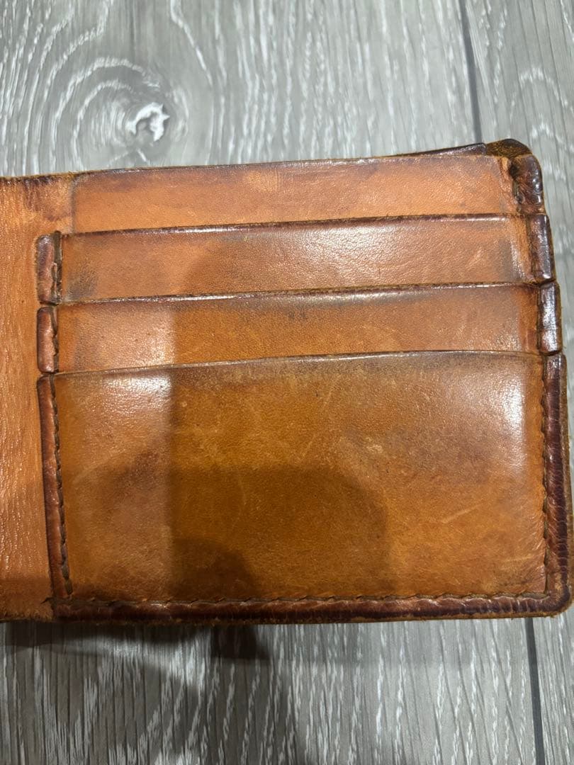 Goro’s 二つ折り財布