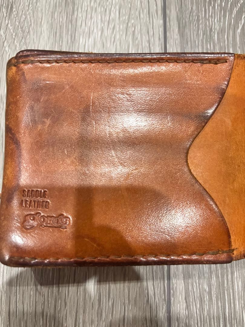 Goro’s 二つ折り財布