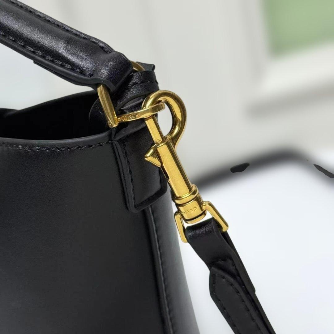 バケットバッグ 3WAY \"SMALL LOUISE\" Bucket