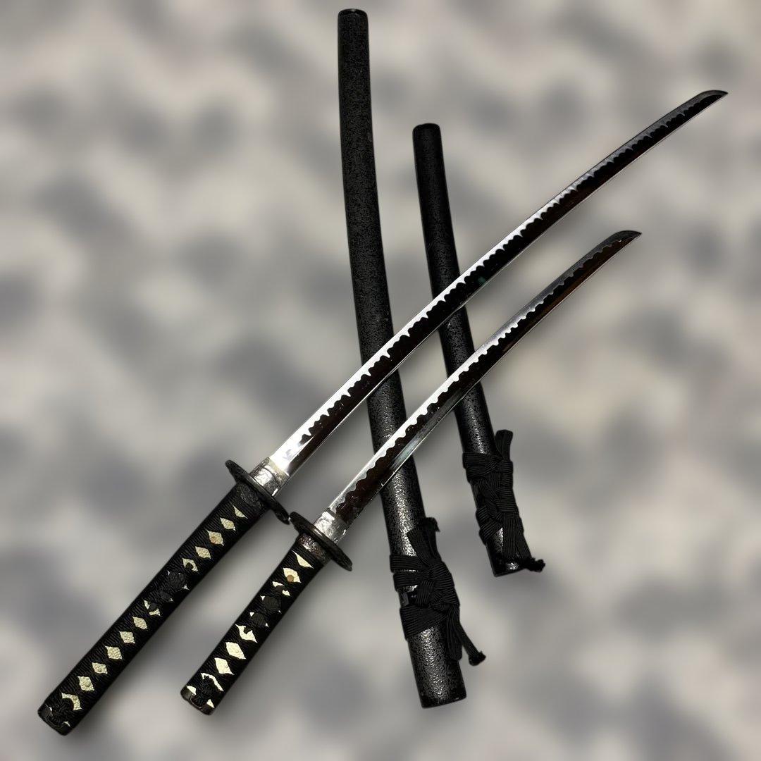 激安模造刀大小２本 黒柄 雲龍楕円鍔 黒梨地鞘