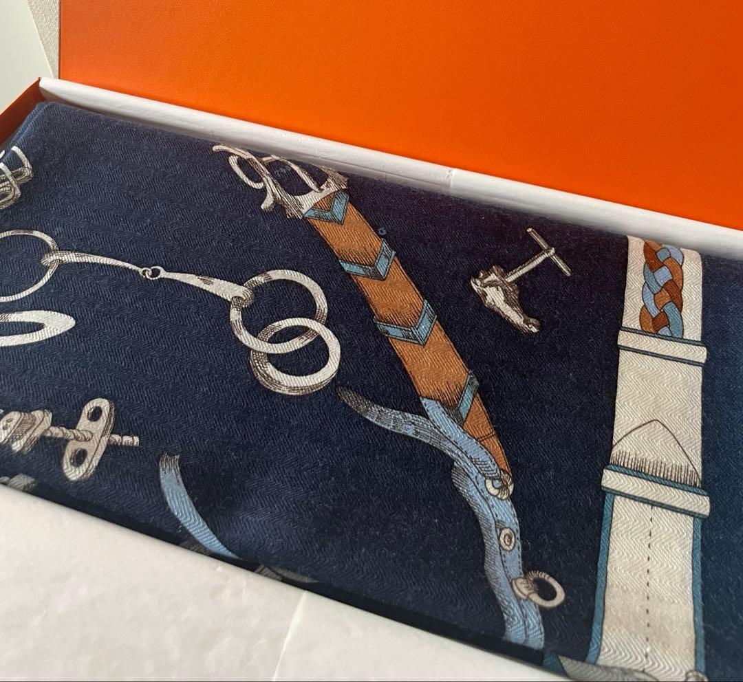 週末限定　新品　エルメス　カレジェアン　シュヴォーデシェネ　カシシル　バンダナ