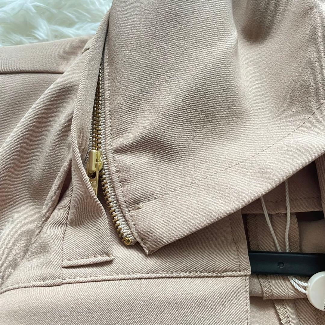 【新品タグ付】ジャスグリッティー　コート　モッズコート　フード取り外し　ブルゾン