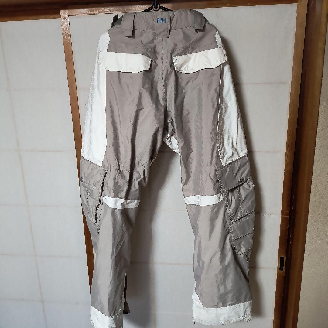 スノボウェア 迷彩ジャケットとパンツセット