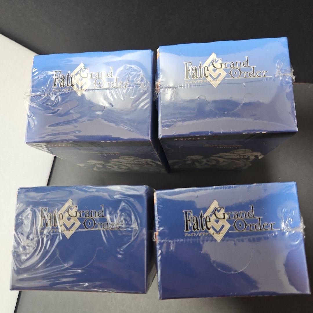 ビルディバイドブライト　fgo 未開封　4BOX