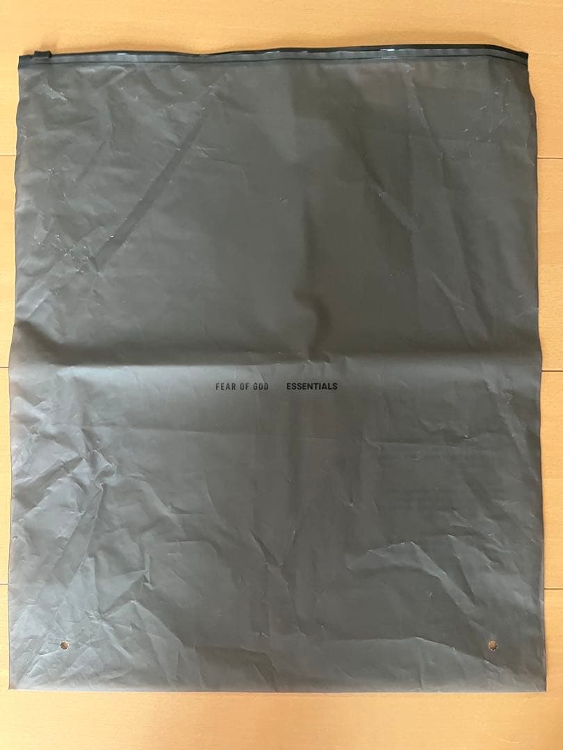 【袋あり美品S最終価格】FOG ESSENTIALS ジップパーカー