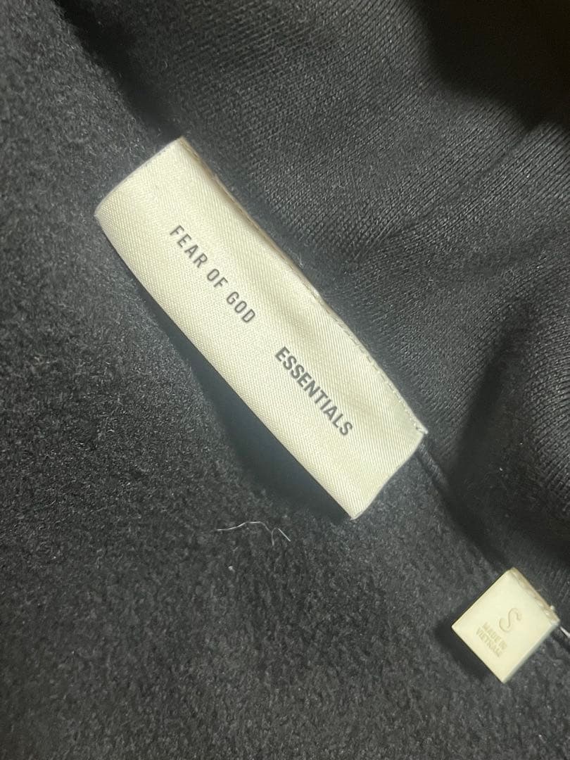 【袋あり美品S最終価格】FOG ESSENTIALS ジップパーカー