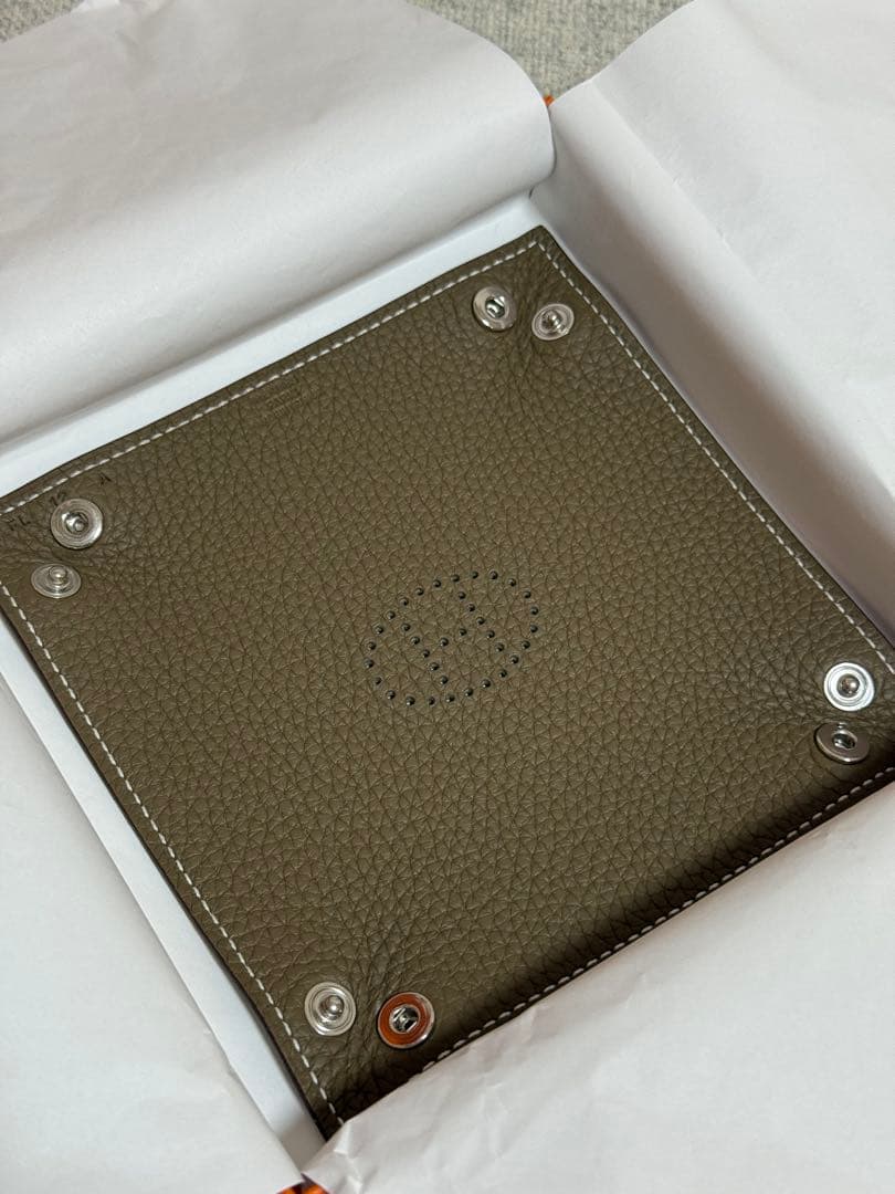 エルメス HERMES ヴィド ポッシュミニ トレー エトゥープ